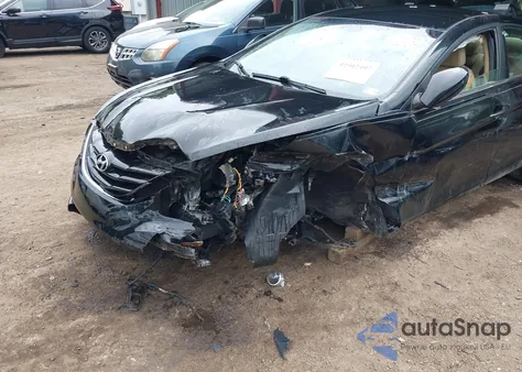 2013 Hyundai Sonata Gls z USA, uszkodzony, nr VIN 5NPEB4AC4DH641323